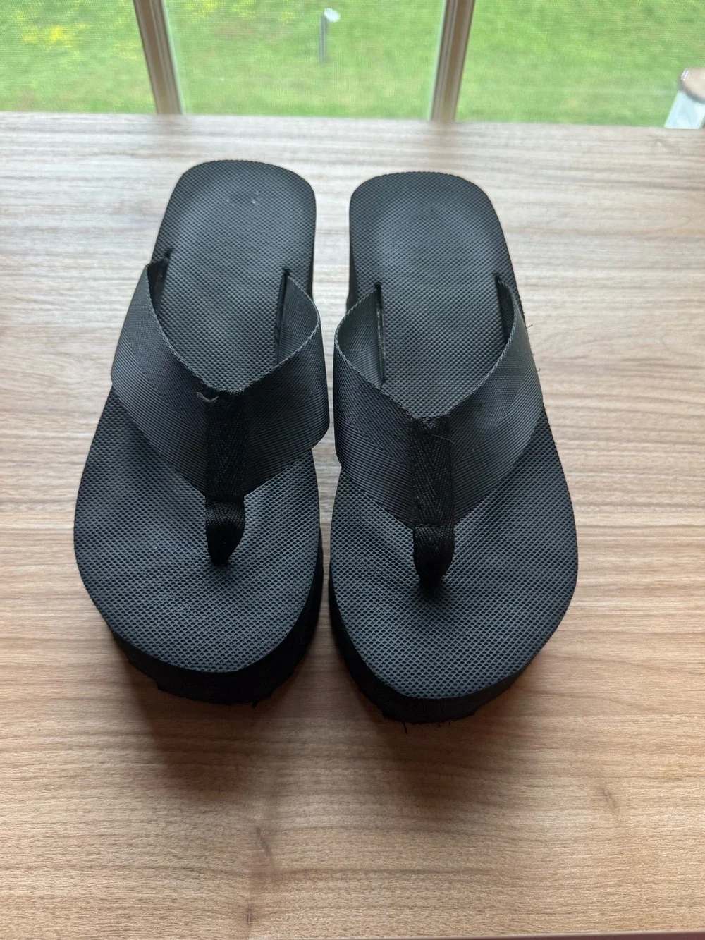 H&M Platform Flip-Flop Sandals in Black